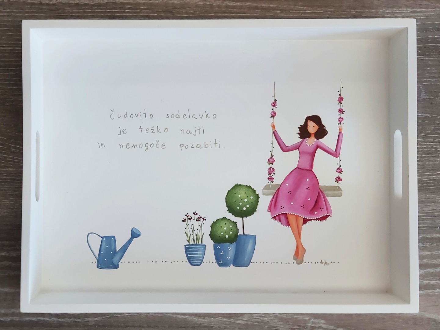 Pladenj Čudovita sodelavka